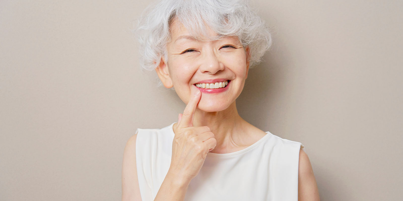 老後のインプラントはやめるべき？